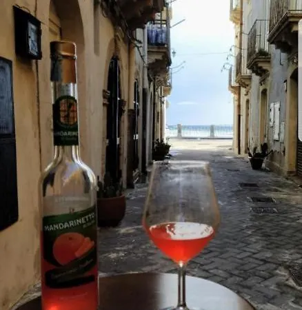 Ortigia L'Antico Dammuso * Syracuse
