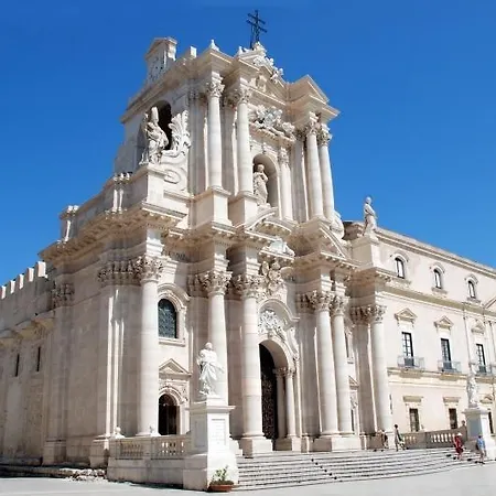 Ortigia L'Antico Dammuso Apartment *