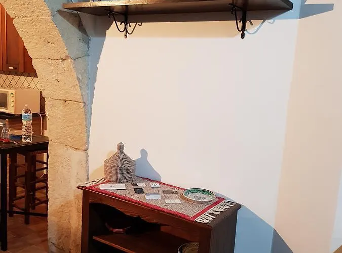 奥提伽达姆斯古典公寓 *